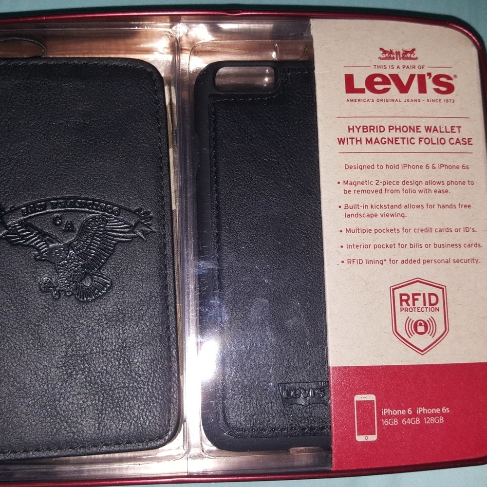 Levi's Hybrid Phone Wallet with magnetic Folio Men